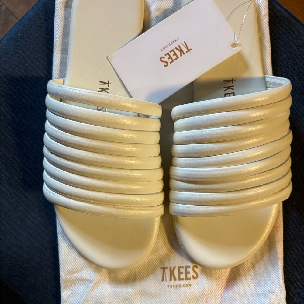 TKEES Women's Ribbed Cream Sandals